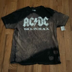 ACDC t shirt NWT. Size M/L